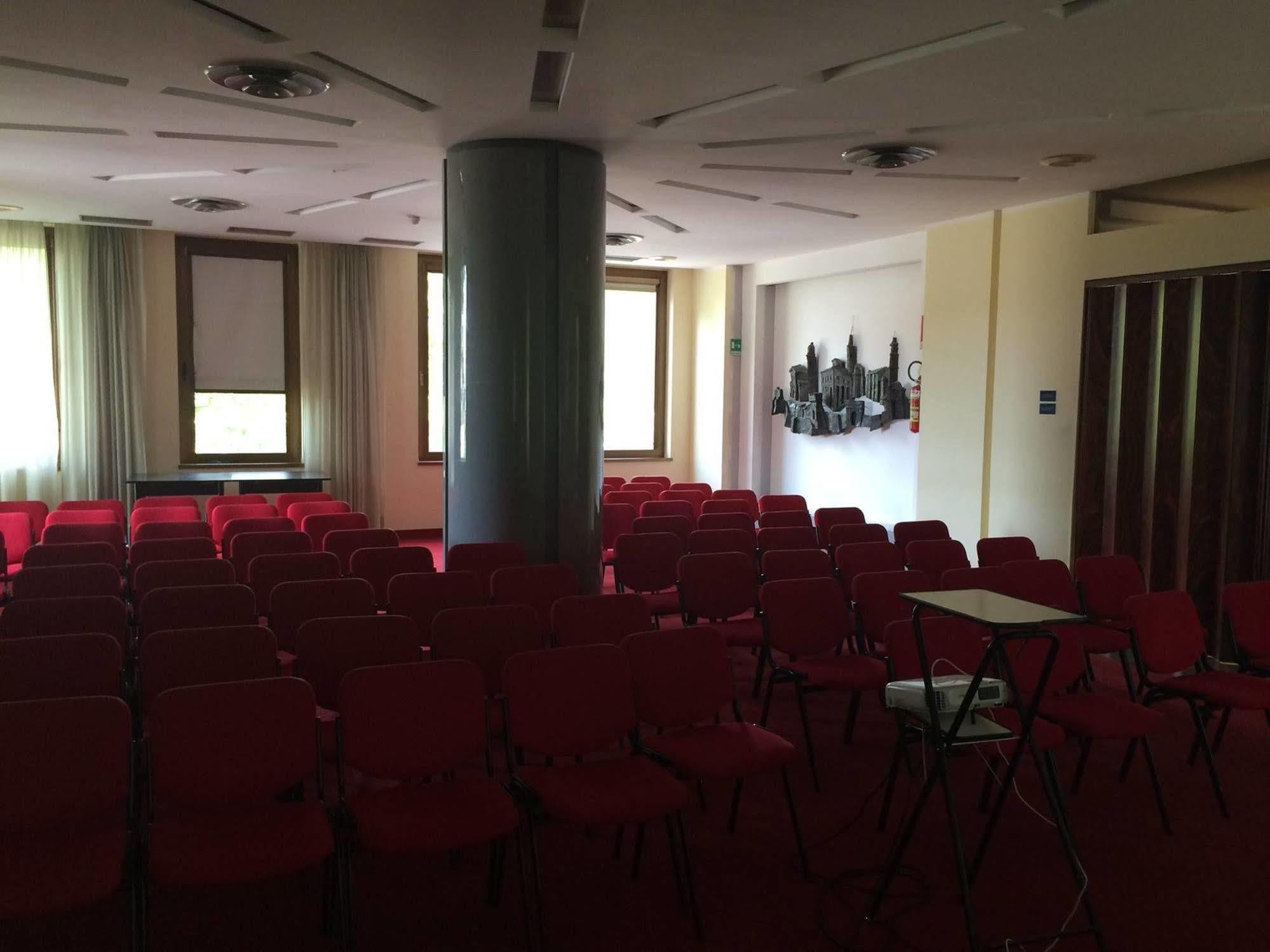 Hotel Grassetti Piediripa Экстерьер фото